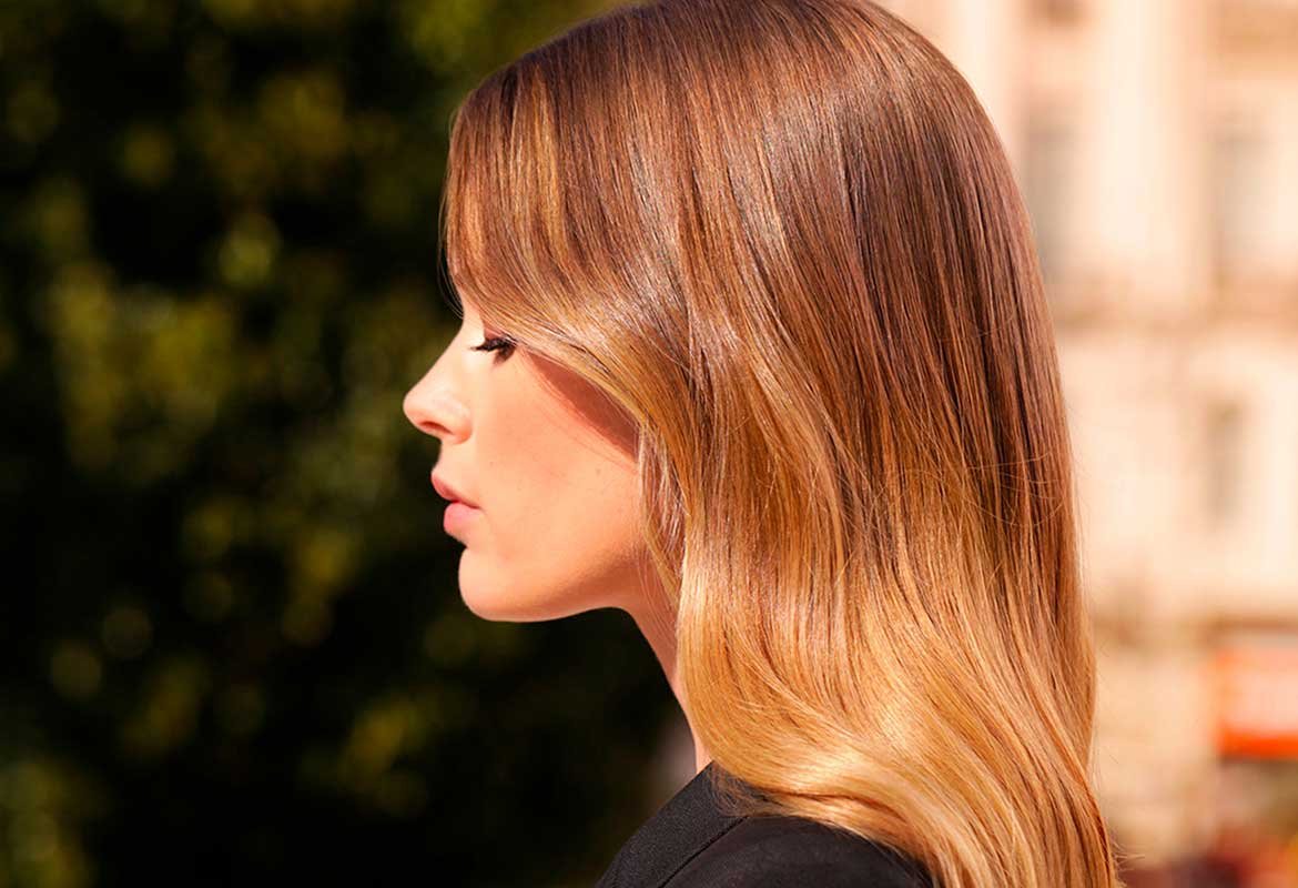 Los productos con aceite para el pelo de Elvive Aceite Extraordinario de L’Oréal Paris aportan suavidad, brillo y nutrición a tu cabello.